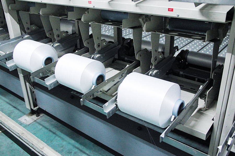 Cum influențează opțiunile de denier și numărul de filamente performanța și utilizarea firului FDY?