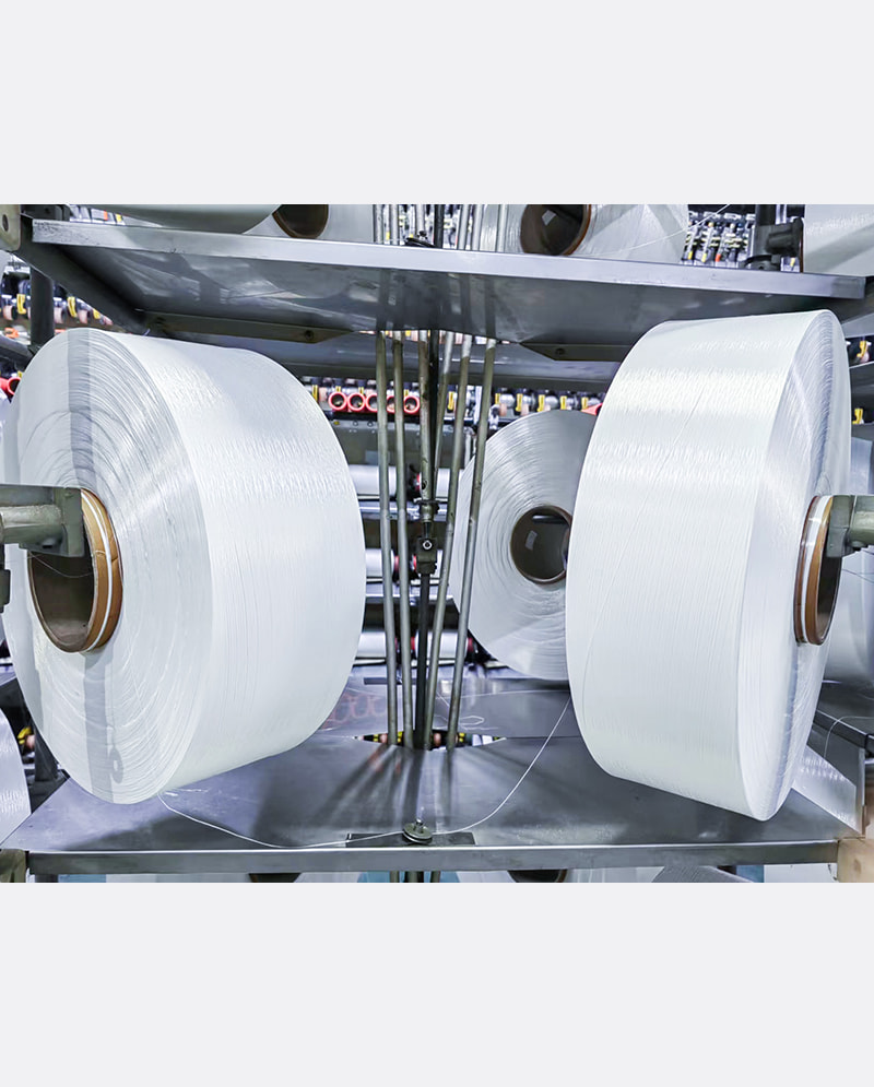 Care sunt aplicațiile largi ale firelor trase complet în domeniile modei și industriale?